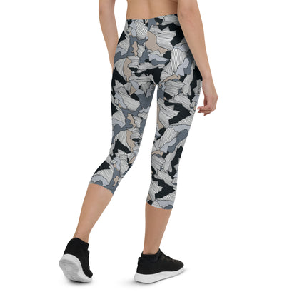 Patchwork Pulse Mid-Rise Capri Leggings