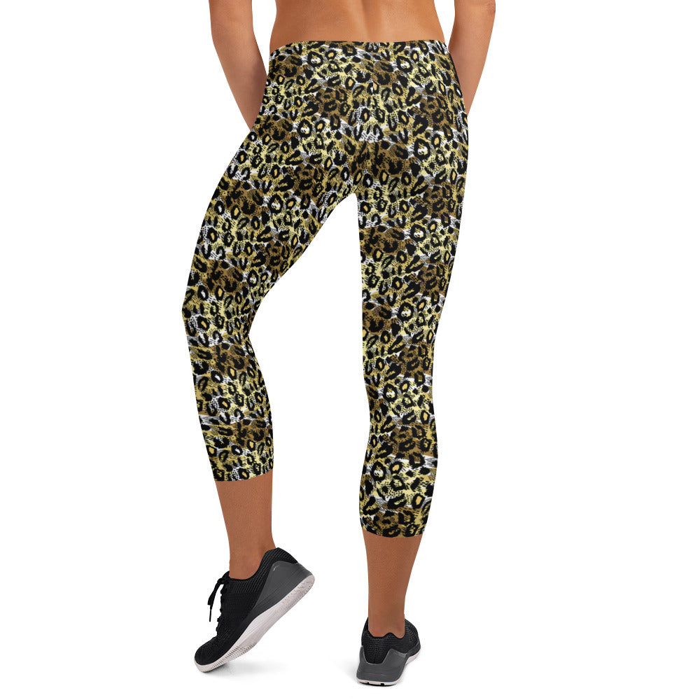 Wild Streak Mid-Rise Capri Leggings