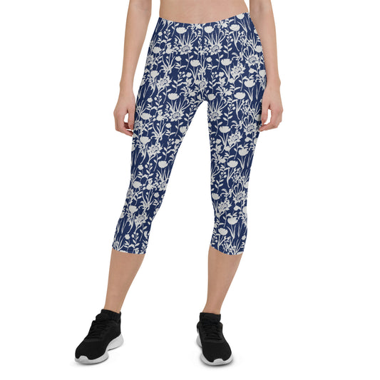 Breezy Botanics Mid-Rise Capri Leggings