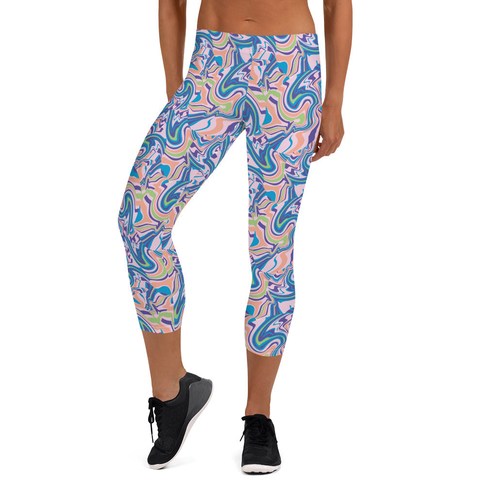 Marble Wave Mid-Rise Capri Leggings