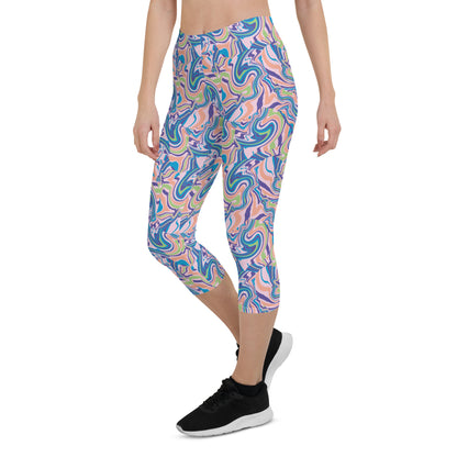 Marble Wave Mid-Rise Capri Leggings