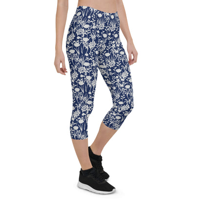 Breezy Botanics Mid-Rise Capri Leggings