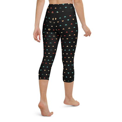 Scattered Pattern Black Yoga Capri Leggings