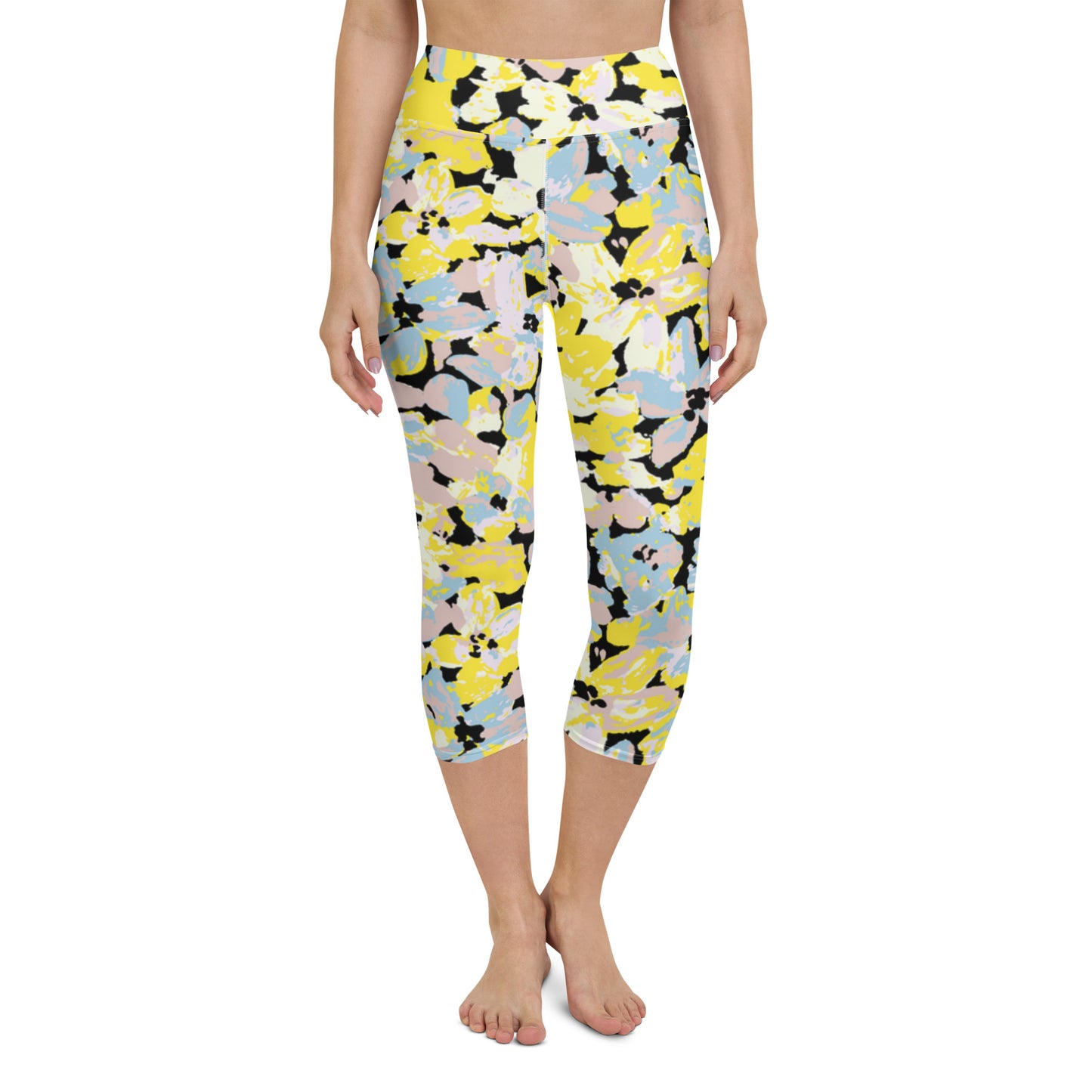 Scattered Floral Pattern High-Waisted Yoga Capri Leggings