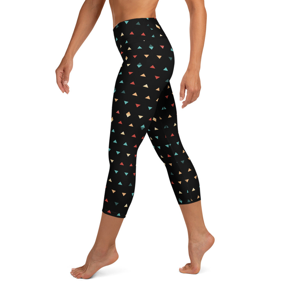 Scattered Pattern Black Yoga Capri Leggings