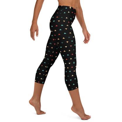 Scattered Pattern Black Yoga Capri Leggings