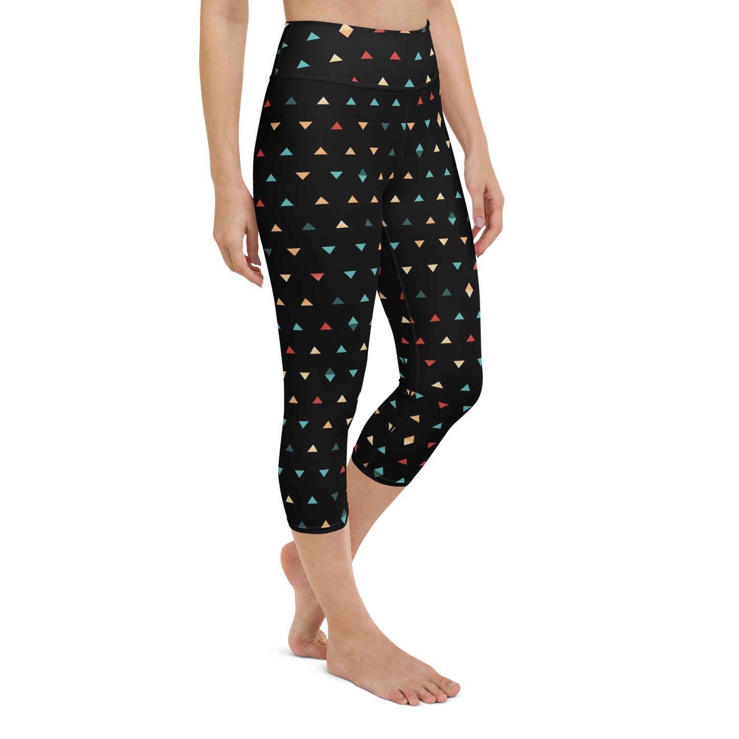 Scattered Pattern Black Yoga Capri Leggings